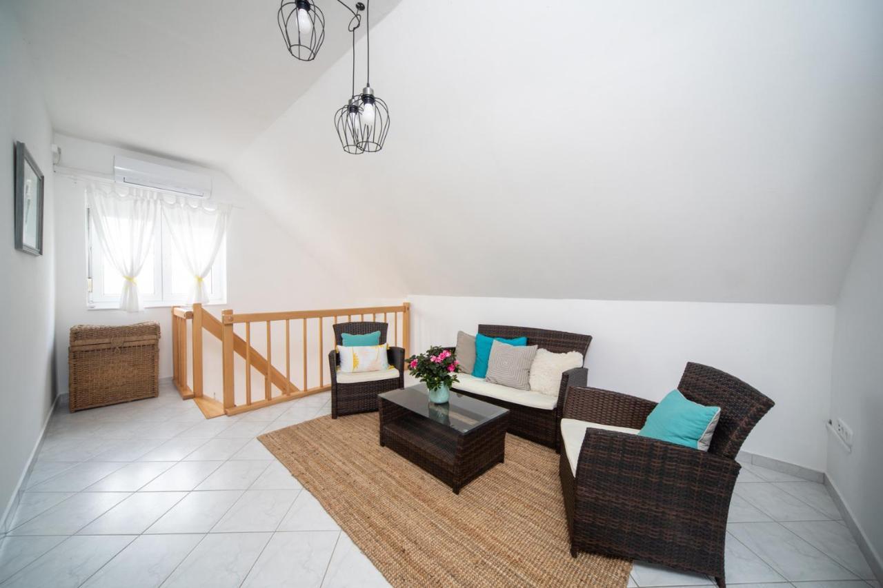 Oliva 8 Fos Balatoni Nyaralo Villa Балатонакаратя Екстериор снимка