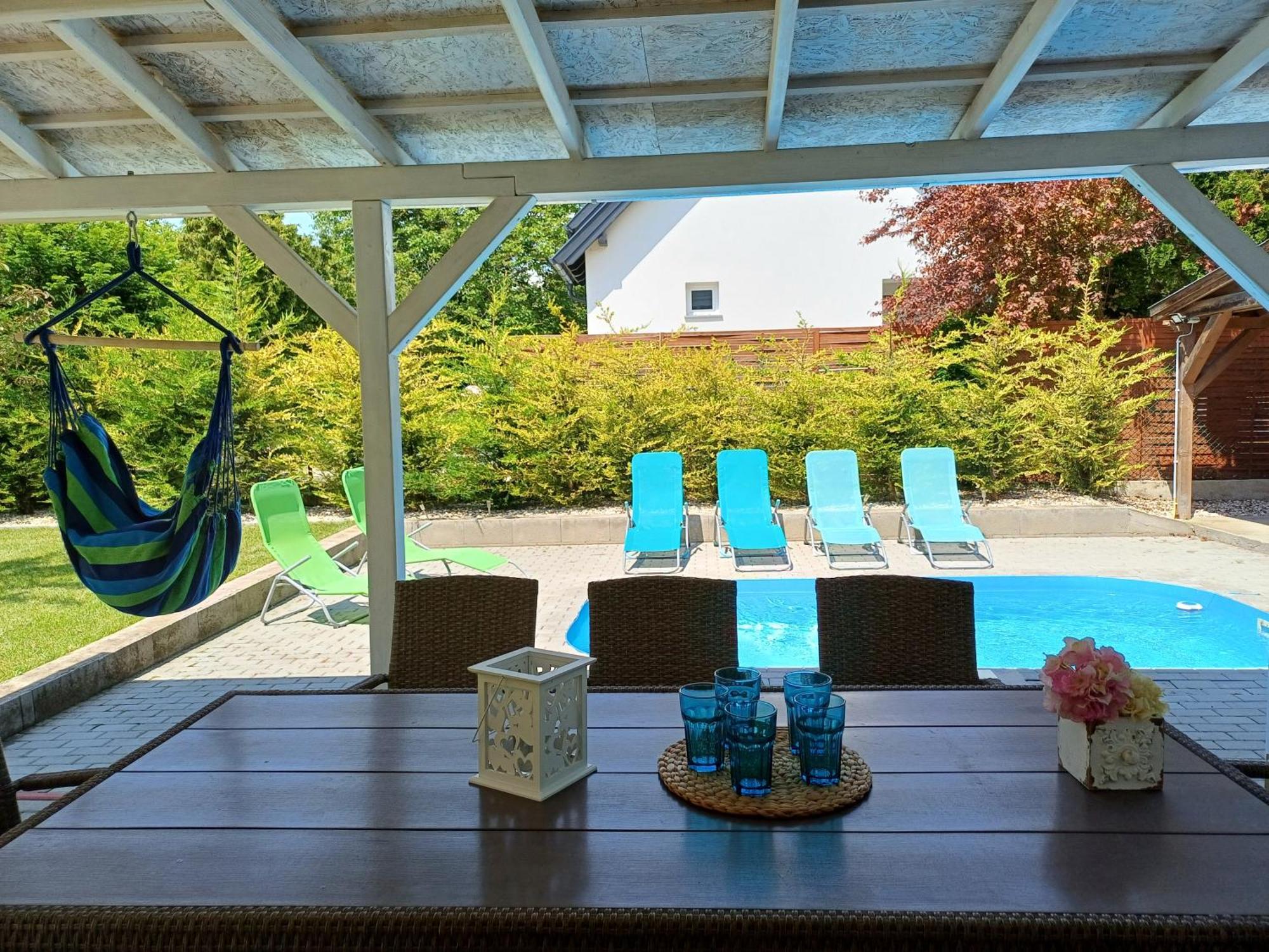 Oliva 8 Fos Balatoni Nyaralo Villa Балатонакаратя Екстериор снимка